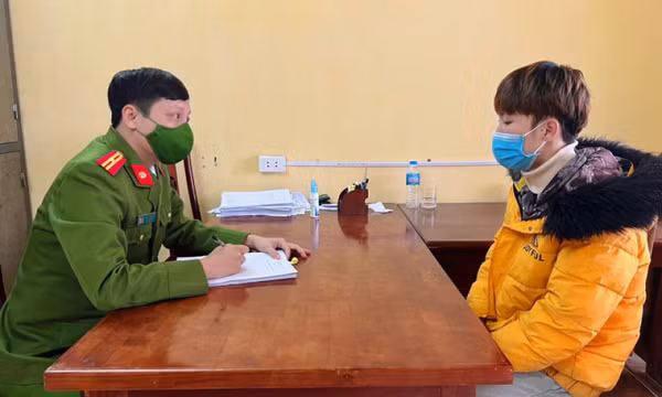 Lên mạng giả chủ cửa hàng, lừa bán mô tô chiếm đoạt tiền cọc