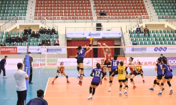 Thua ở bán kết 2, nữ Than Quảng Ninh tranh hạng 3 với Ninh Bình vào ngày 25/12 