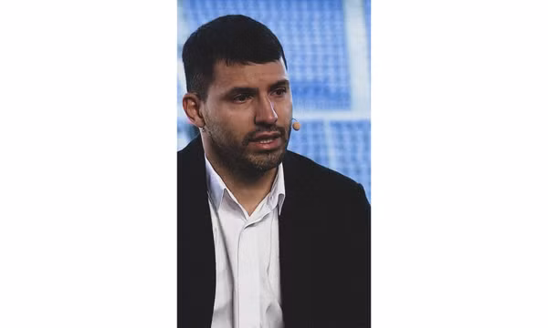 Sergio Aguero thông báo giải nghệ