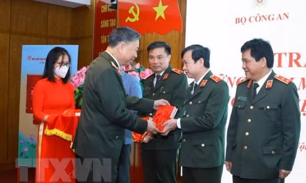 Những điểm mới về an ninh quốc gia qua cuốn sách của Bộ trưởng Công an