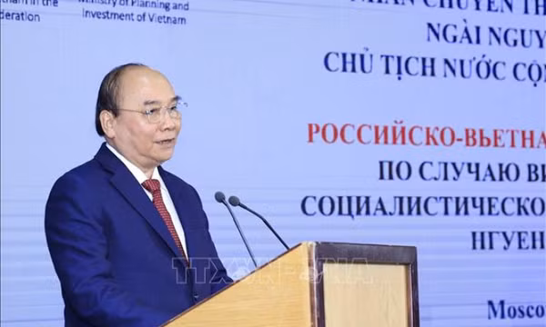 Chủ tịch nước Nguyễn Xuân Phúc dự tọa đàm doanh nghiệp Việt - Nga