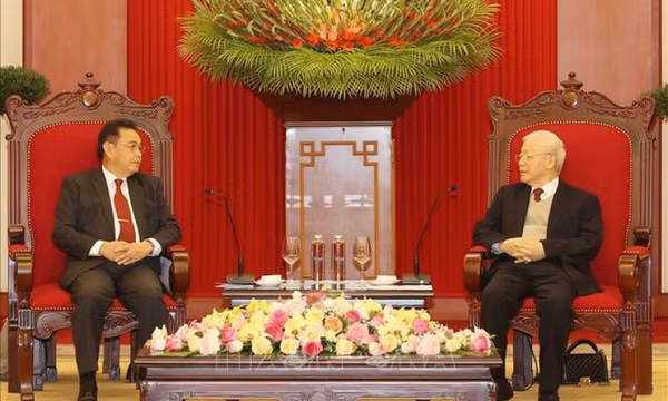 Tổng Bí thư Nguyễn Phú Trọng tiếp Chủ tịch Quốc hội Lào Xaysomphone