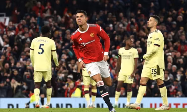 Ronaldo nguy cơ lỡ trận ra mắt HLV Rangnick ở Man Utd