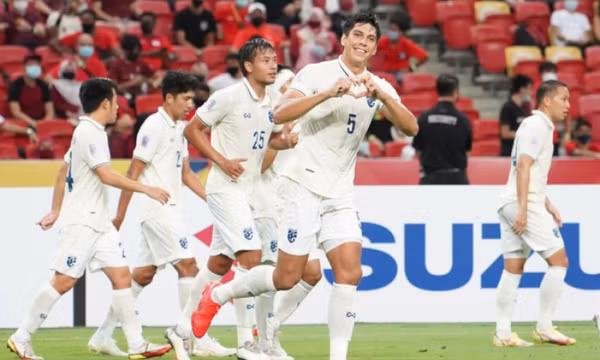 Trung vệ Thái Lan muốn thắng cả hai trận bán kết AFF Cup