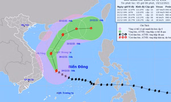 Bão giật trên cấp 17, cách Bình Định-Phú Yên khoảng 270 km