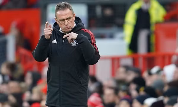 Man United lục đục nội bộ