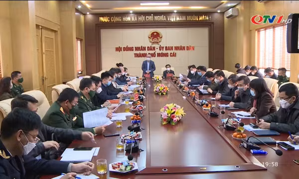 Thứ trưởng Bộ Công Thương làm việc tại TP Móng Cái về tình hình XNK nông sản