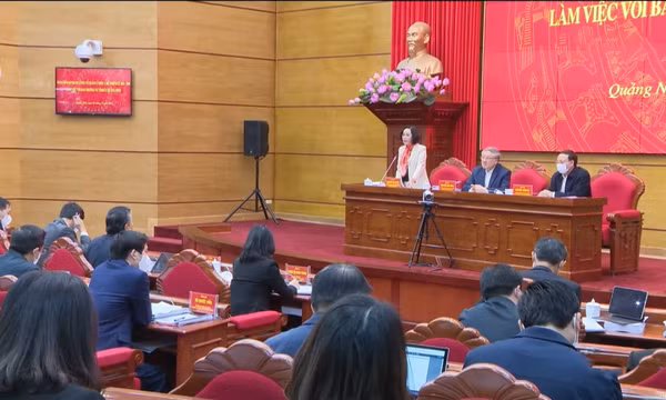 Ban Chỉ đạo Trung ương về quản lý biên chế nhiệm kỳ 2021-2026 làm việc với Ban Thường vụ Tỉnh ủy