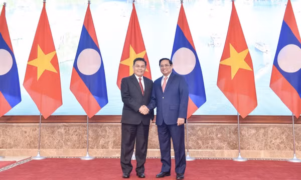 Thúc đẩy các dự án hạ tầng chiến lược kết nối Việt Nam - Lào