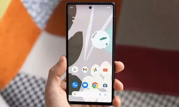 Google Pixel 6 lại dính "phốt", hỏng luôn khả năng tự động xoay màn hình