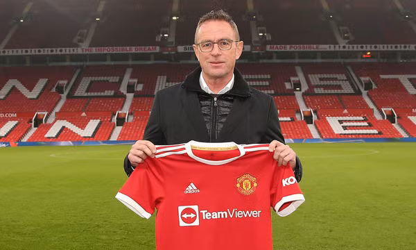MU và những áp lực vô hình với Rangnick