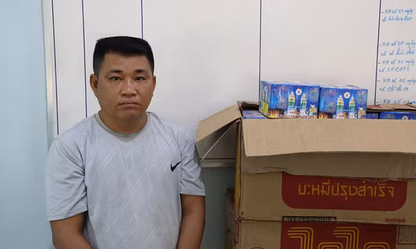Phá đường dây vận chuyển pháo lậu qua biên giới
