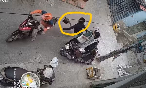 Bắt nhanh tên cướp giật “hụt” túi xách khiến nạn nhân đập mặt xuống đường