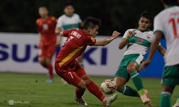 Việt Nam bị Indonesia cầm chân