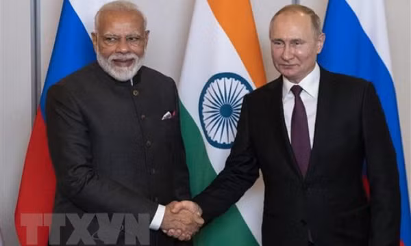Ấn Độ và Nga ký 28 thỏa thuận trong chuyến thăm của Tổng thống Putin
