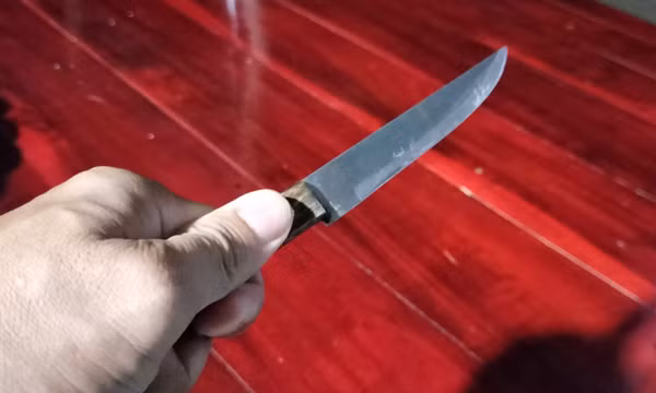 Tạm giữ thanh niên 34 tuổi đâm chết người vì mâu thuẫn khi vượt xe ở Cà Mau