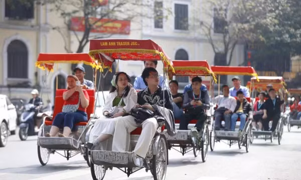 Phía Đông Bắc Bộ nhiều mây, có mưa nhỏ vài nơi