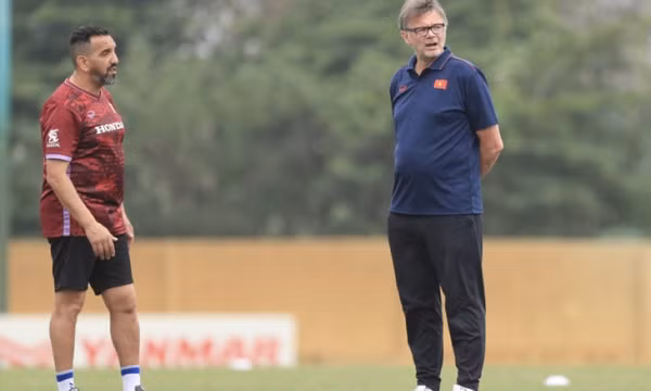 Trợ lý của Troussier làm HLV tạm quyền U23 Việt Nam