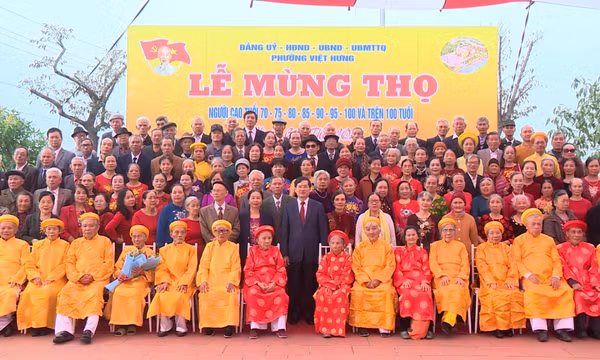 TP Hạ Long đồng loạt tổ chức lễ chúc thọ, mừng thọ đầu xuân Giáp Thìn 2024