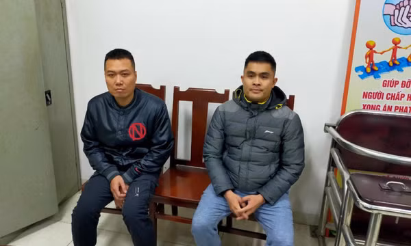Lời khai ban đầu của 2 thanh niên tạt đầu ô tô, đánh người trên vành đai 2