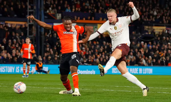 Haaland ghi năm bàn trong trận thắng của Man City