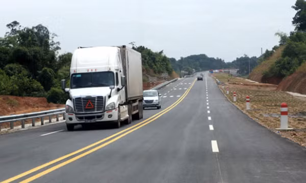 Bộ GTVT nói về quy định tốc độ trên đường cao tốc