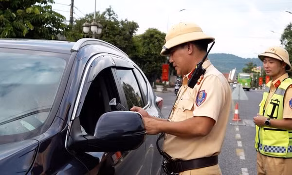 Vi phạm nồng độ cồn, Phó Chánh văn phòng tỉnh Lâm Đồng tự nhận làm nghề tự do