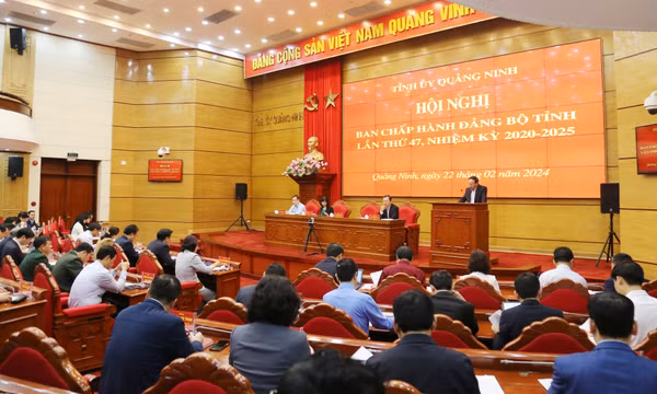 Tinh thần đột phá, sáng tạo, đoàn kết và hiệu quả trong thực hiện Nghị quyết 18-NQ/TU
