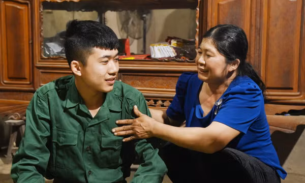 Khát vọng cống hiến qua những lá đơn tình nguyện nhập ngũ