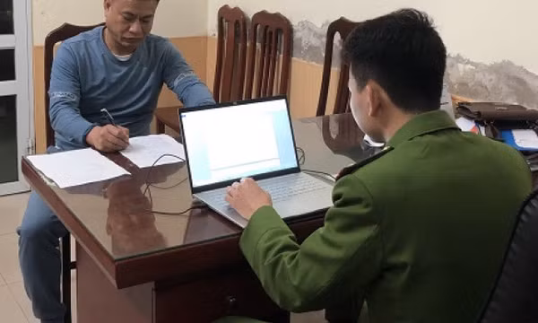70 cảnh sát Thái Bình bao vây, bắt gọn đối tượng truy nã đặc biệt nguy hiểm