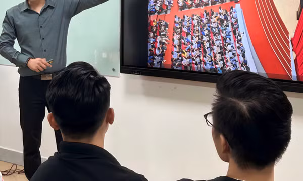 Vượt qua các câu hỏi thiếu tâm lý mùa Tết và những áp lực bằng bạn bằng bè