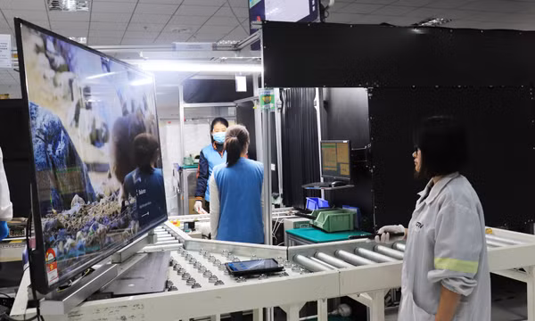 Để người lao động "an cư, lạc nghiệp"