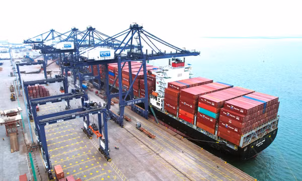 Cảng CICT Cái Lân đón chuyến tàu đầu tiên trong tuyến dịch vụ ZEX của hãng tàu ZIM