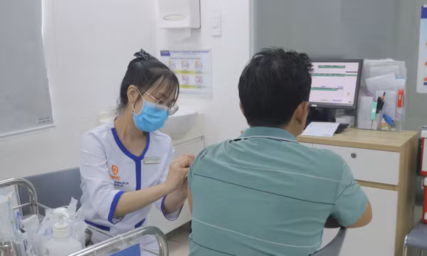 Lượng người tiêm vaccine dại do bị chó, mèo cắn tăng cao sau Tết 