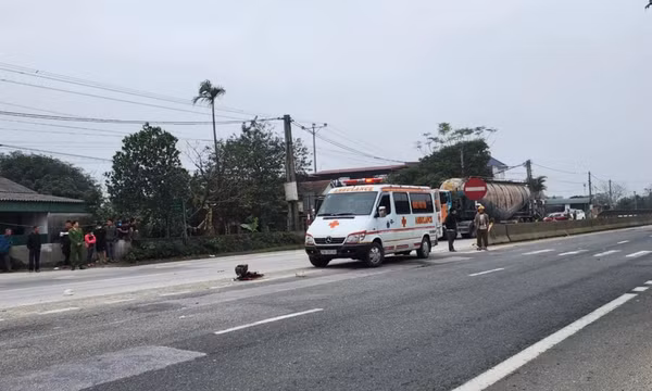 Bị xe khách tông, cụ ông cùng vợ tử vong thương tâm