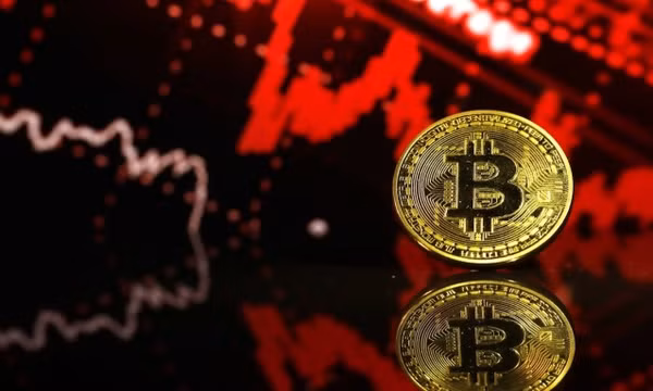 Bitcoin giảm về sát 92.000 USD