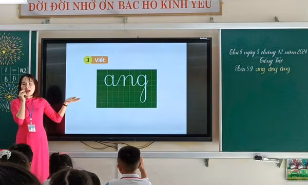 Sôi nổi hội thi Giáo viên dạy giỏi tiểu học cấp tỉnh năm học 2024-2025