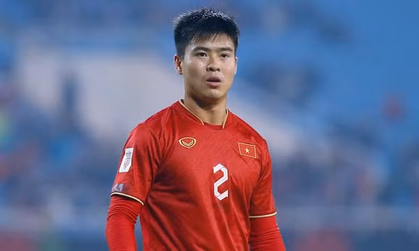HLV Kim Sang-sik chọn đội trưởng mới cho tuyển Việt Nam