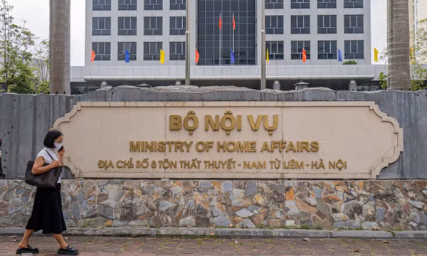 Bộ Nội vụ bác thông tin trên mạng xã hội về chế độ với cán bộ khi sắp xếp bộ máy
