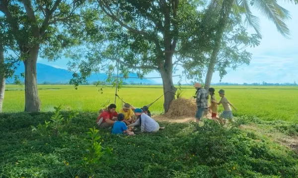 Ra mắt phim điện ảnh “Kính Vạn Hoa”