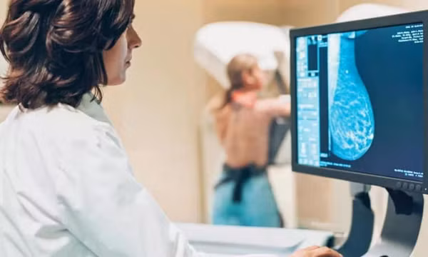 Công nghệ AI có khả năng phát hiện ung thư cao hơn 21%