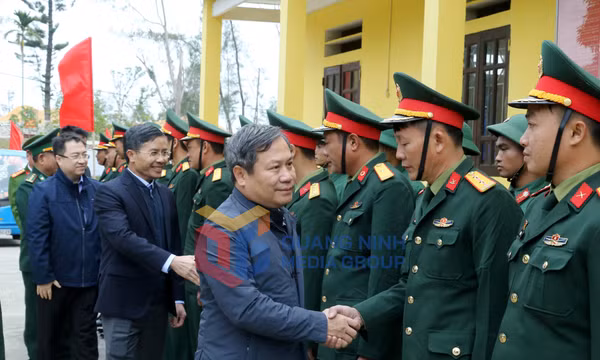 Bí thư Tỉnh ủy Vũ Đại Thắng kiểm tra tuyến biên giới trên biển, tháng 12-2024