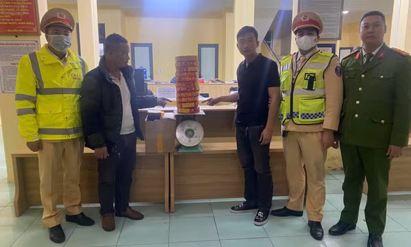 TX Quảng Yên: Bắt giữ 9kg pháo