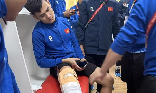 Hồ Tấn Tài nghỉ hết AFF Cup 2024, may không phải phẫu thuật