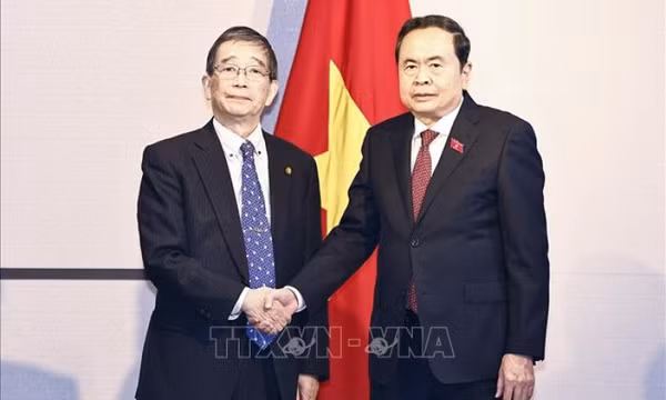 Chủ tịch Quốc hội Trần Thanh Mẫn tiếp Chủ tịch Hội Hữu nghị Nagasaki - Việt Nam