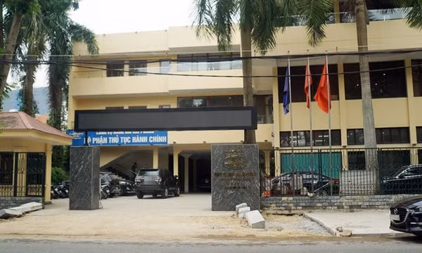 Hai cán bộ cảng vụ nhận hối lộ hơn 800 triệu đồng