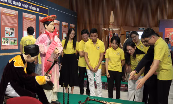 Chung tay xây dựng môi trường văn hoá