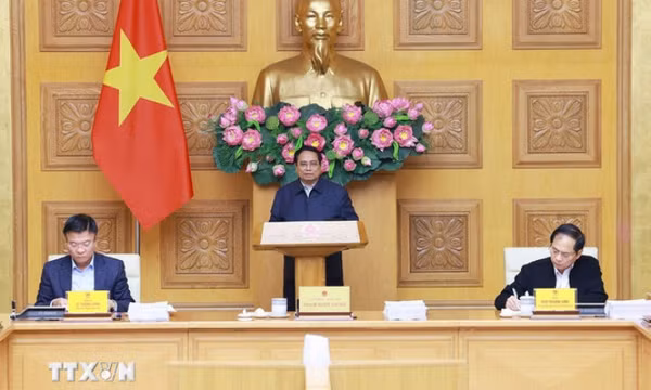 Thủ tướng: Từ bỏ tư duy không quản được thì cấm, không biết vẫn quản