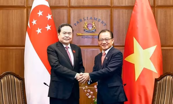 Xung lực mới cho đà phát triển quan hệ giữa Việt Nam với Singapore và Nhật Bản
