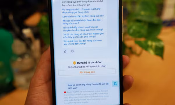 'Bất lực' tương tác với chatbot khi mua hàng online